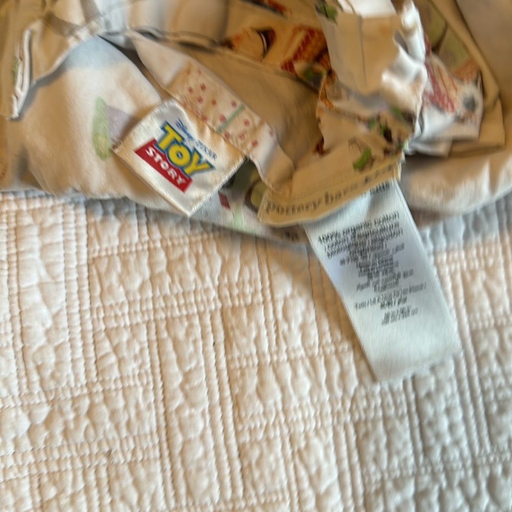 Pottery barn kids twin sheet set (including pillow case). Used with love.